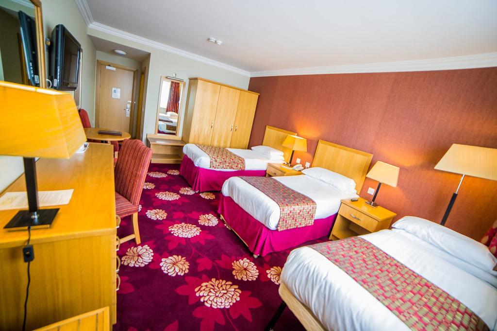 Curran Court Hotel Larne Esterno foto