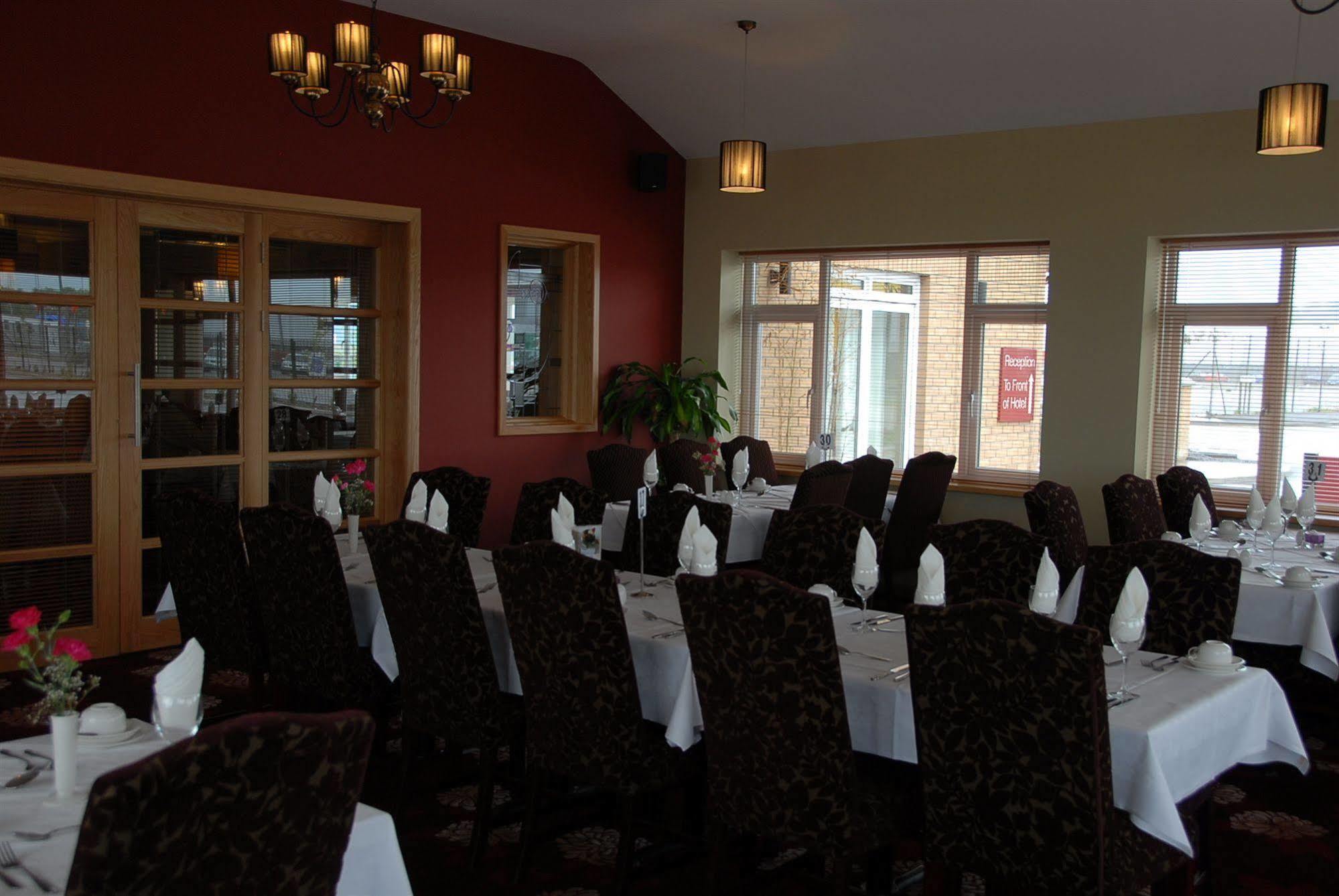 Curran Court Hotel Larne Esterno foto