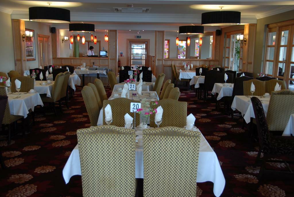 Curran Court Hotel Larne Esterno foto